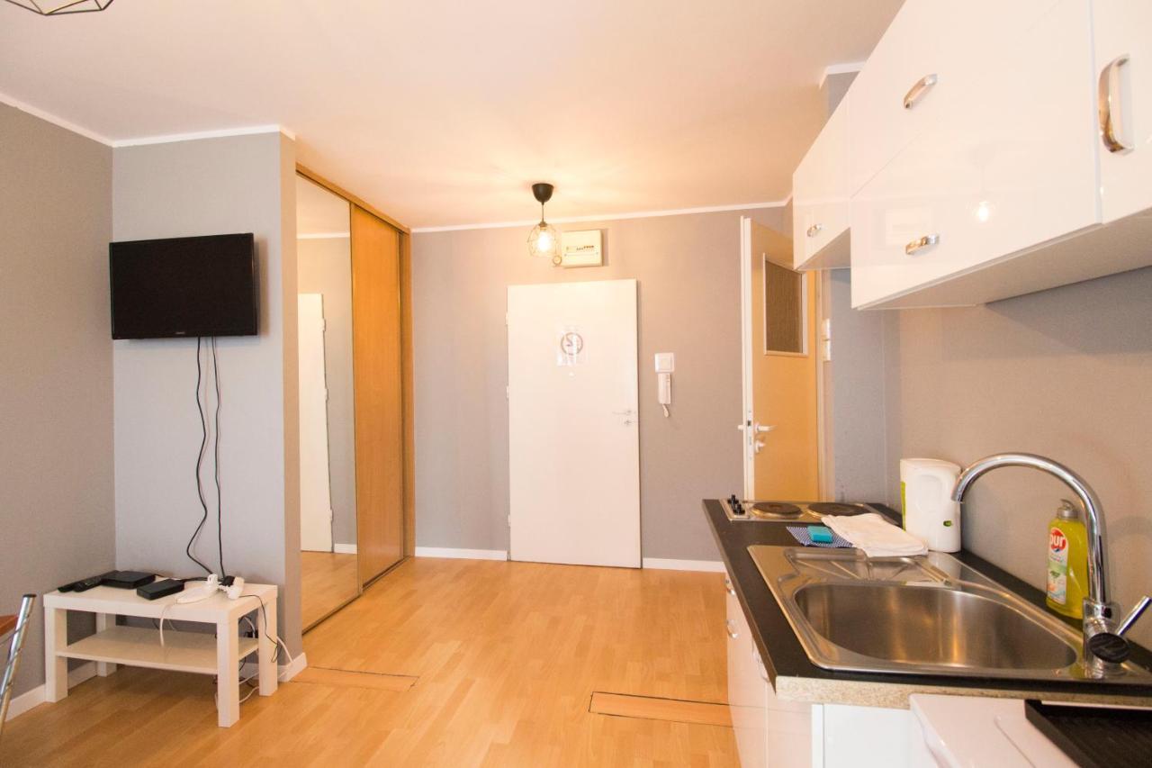 Appartement Apartsystem- Self Check In 24H Saturn à Wrocław Extérieur photo